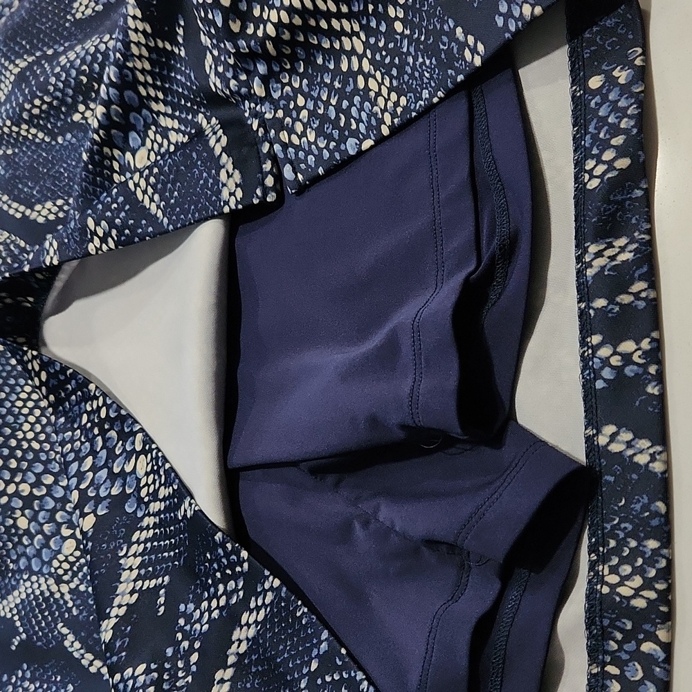 GREG NORMAN Stylish Blue Patterned SKORT - Picture 5 of 7